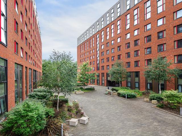 Apartment at Beith Street, Glasgow