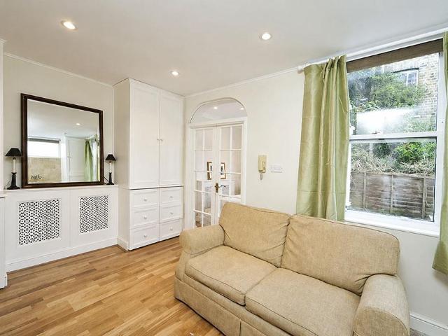 Apartment at Bell Street, City of Westminster