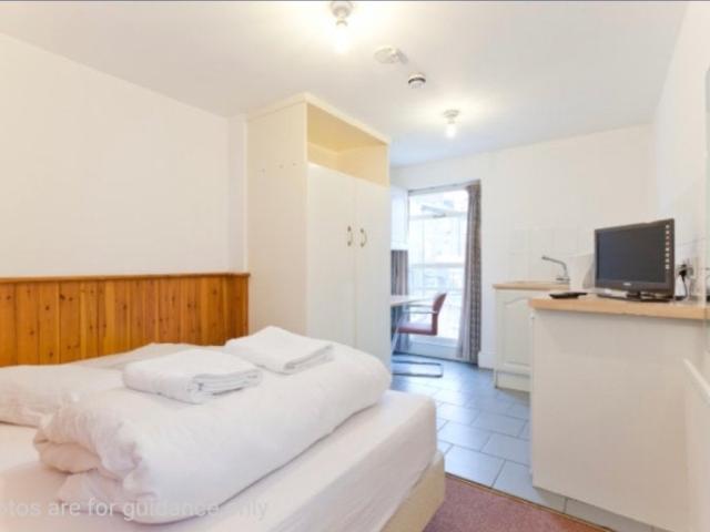 Apartment at Belsize Park, Greater London