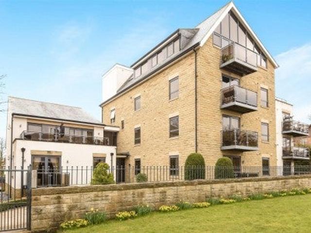 Apartment at Belvedere Avenue, Leeds