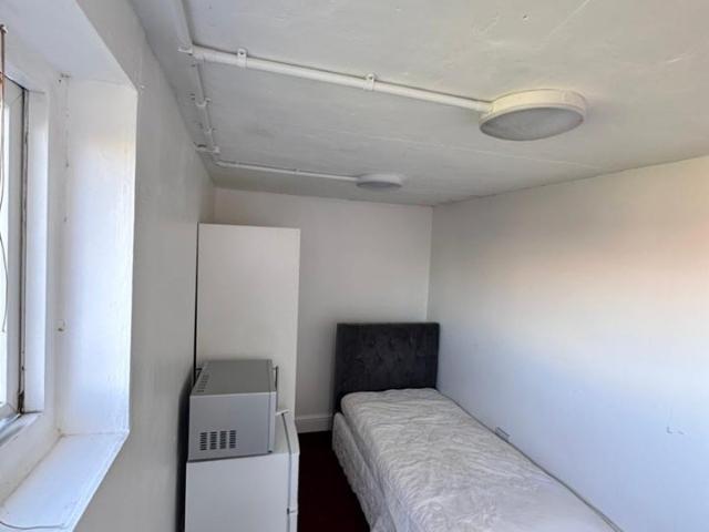 Apartment at Belvin Walk, Stanford le Hope