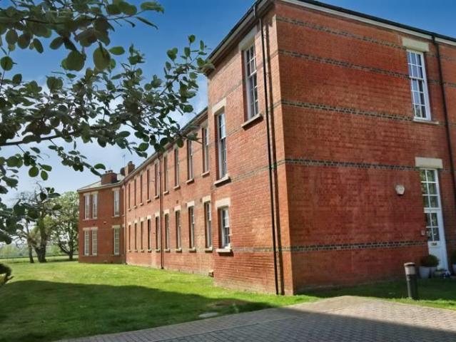 Apartment at Beningfield Drive, St Albans