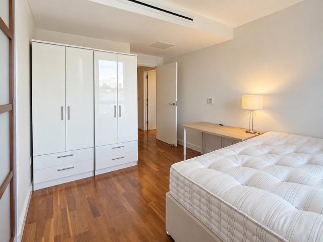Apartment at Bermondsey Wall West, Greater London