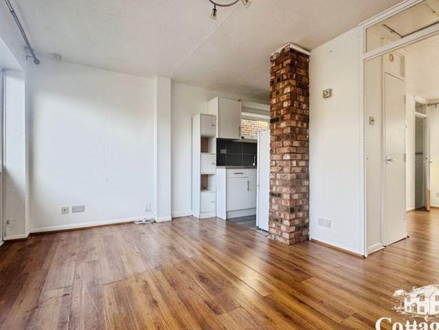 Apartment at Berners Way, Broxbourne