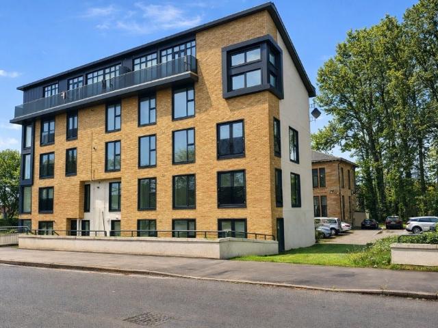 Apartment at Berryknowes Avenue, Glasgow