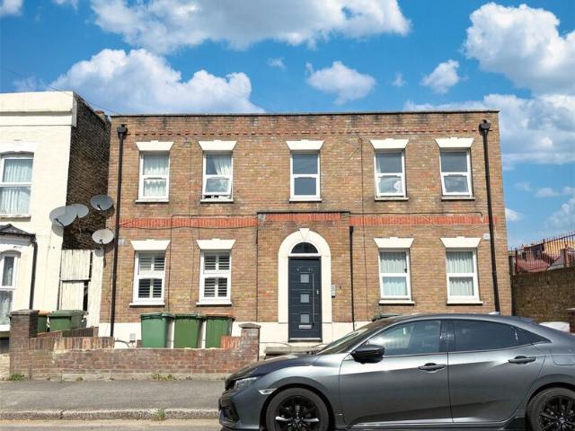 Apartment at Bignold Road, Greater London