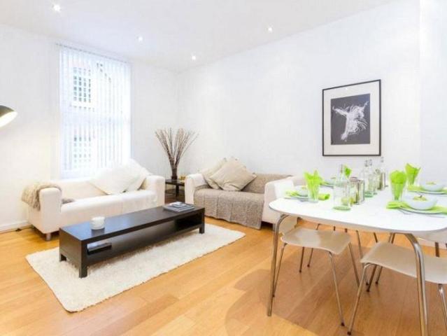 Apartment at Bingham Place, City of Westminster