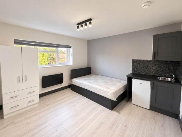 Apartment at Binyon Crescent, Greater London