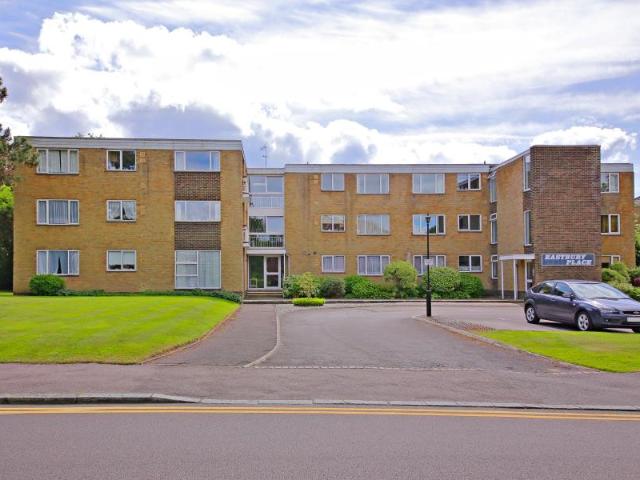 Apartment at Bishops Avenue, Three Rivers