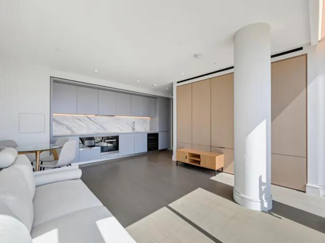 Apartment at Bishopsgate Plaza, City of London