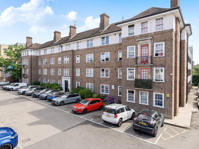 Apartment at Bishopric, Horsham