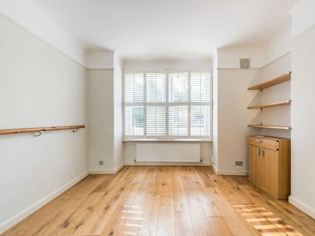 Apartment at Blackshaw Road, Greater London