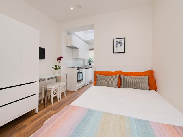 Apartment at Bloemfontein Avenue, Greater London