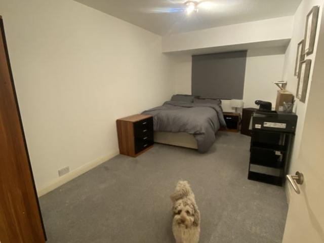 Apartment at Bramlands Close, Greater London