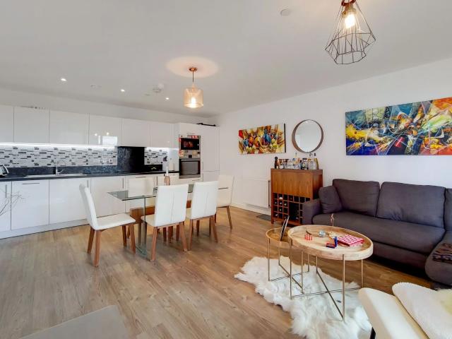 Apartment at Bramwell Way, Greater London