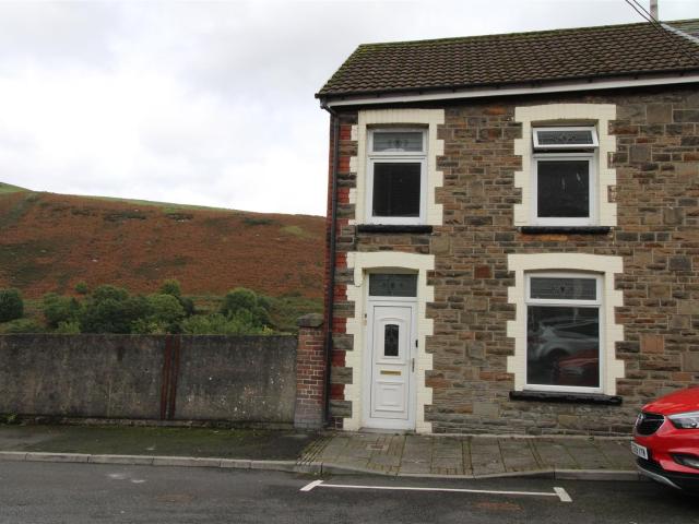 Apartment at Brewery Terrace, Pontygwaith