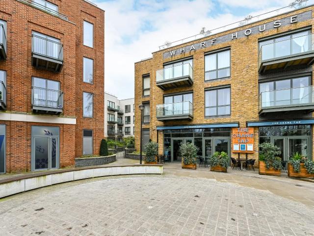 Apartment at Brewery Lane, Greater London