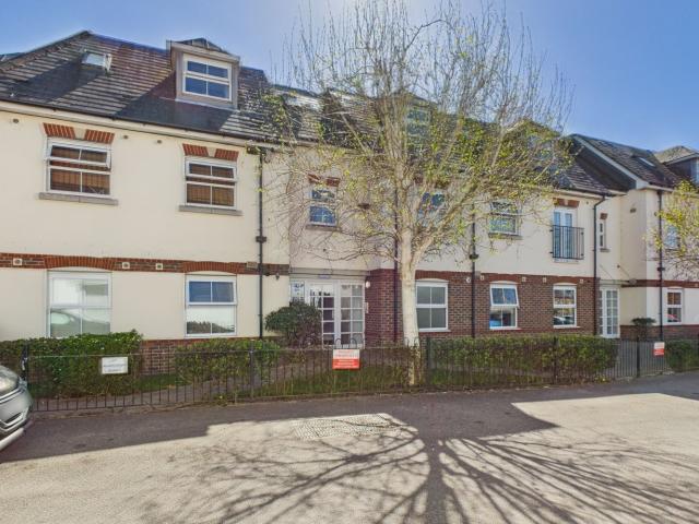 Apartment at Brighton Road, Horsham
