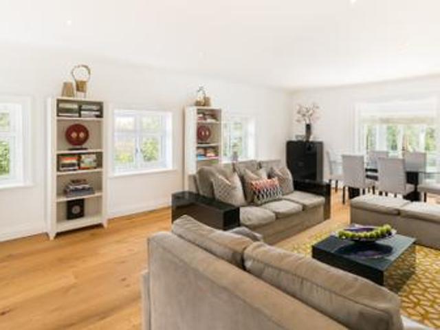 Apartment at Bridge Street, Wychavon