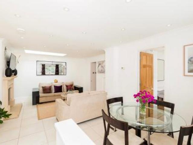 Apartment at Bridge Street, Wychavon