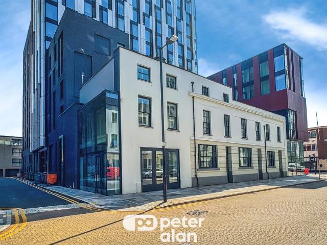 Apartment at Bridge Street, Cardiff