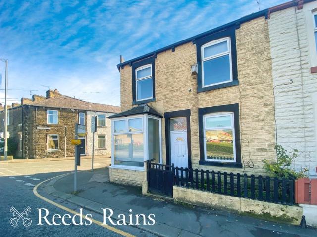 Apartment at Briercliffe Road, Burnley