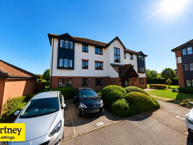 Apartment at Brimfield Road, Purfleet on Thames