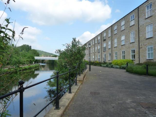 Apartment at Britannia Wharf, Bradford