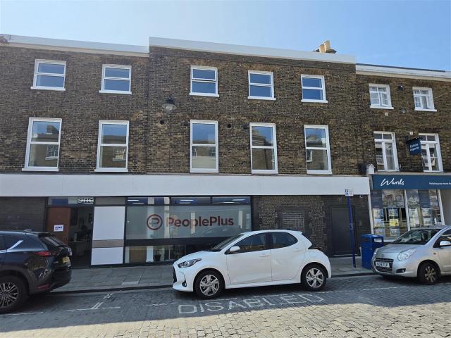 Apartment at Broadway, Borough of Swale