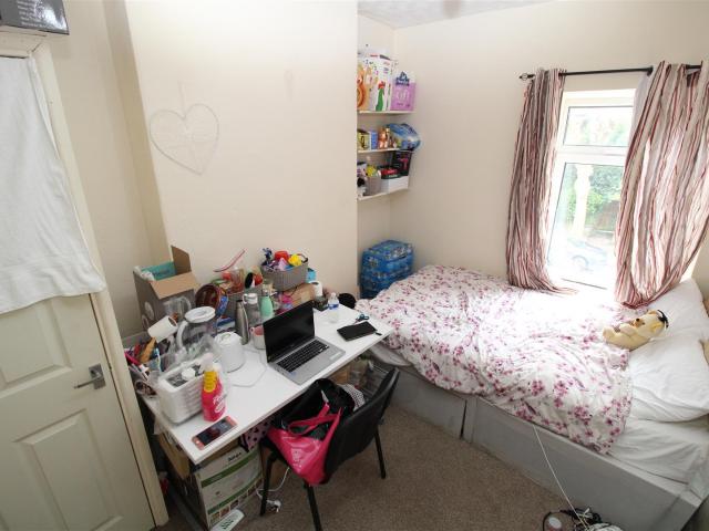 Apartment at Broadway, Pontypridd