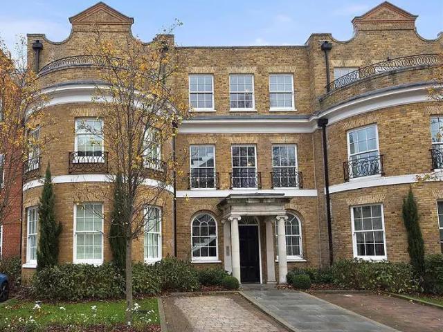Apartment at Broomfields, Elmbridge
