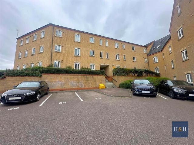 Apartment at Brook View, Grange Park