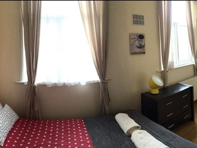 Apartment at Brondesbury Park, Greater London
