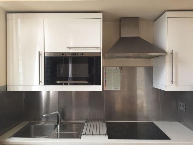 Apartment at Brondesbury Park, Greater London