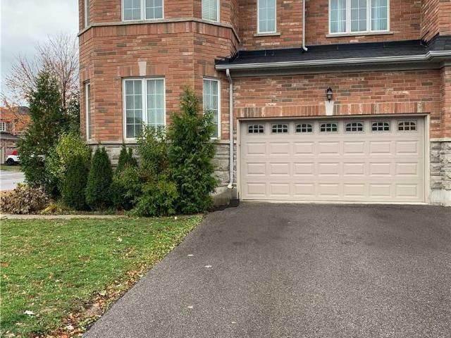apartment at BSM 83 LEWIS HONEY DRIVE, Aurora, Ontario, L4G0J3