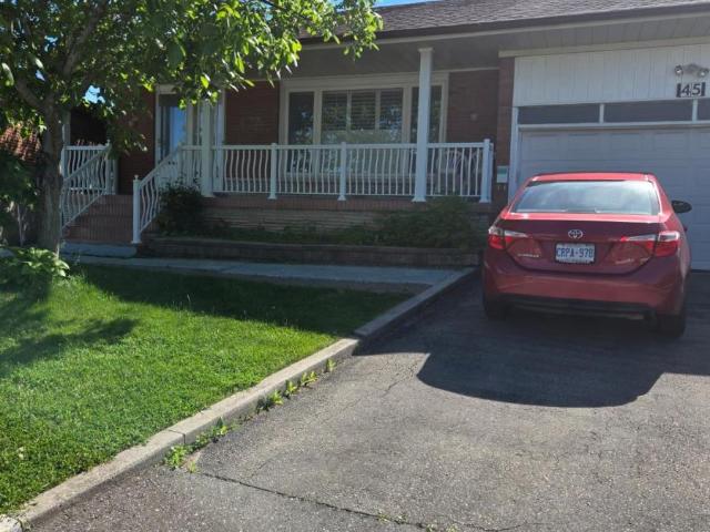 apartment at BSMT – 45 WHEELWRIGHT CRESCENT