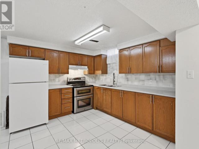 apartment at BSMT 584 STROUDS LANE, Pickering, Ontario, L1V4S6