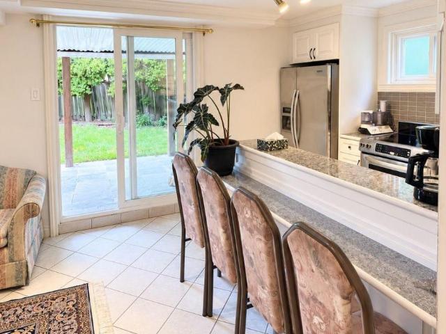 apartment at BSMT 14 PARK LANE CIRCLE, Richmond Hill, Ontario, L4C6S8