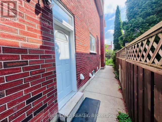 apartment at BSMT 252 HICKORY CIRCLE, Oakville, Ontario, L6H4V2