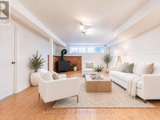 apartment at BSMT 25 HILLVIEW DRIVE, Newmarket, Ontario, L3Y4Y3
