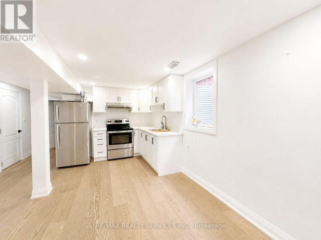 apartment at BSMT 32 TREWARTHA CRESCENT, Brampton, Ontario, L6Z1X4