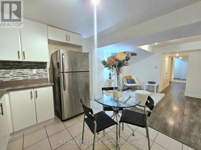 apartment at BSMT 3900 ARVONA PLACE, Mississauga, Ontario, L5M0Y5