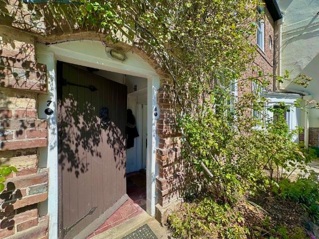 Apartment at Butlers Green Road, Mid Sussex