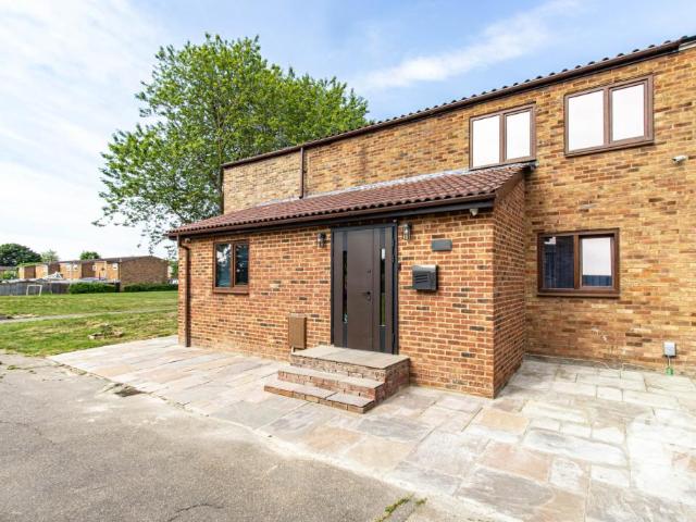 Apartment at Buckerills, Basildon