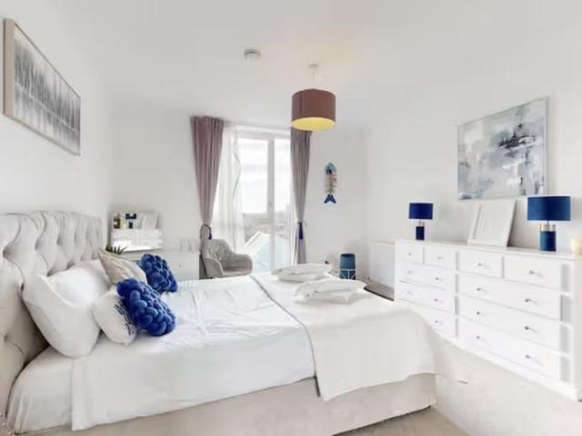 Apartment at Bundocks Walk, Greater London