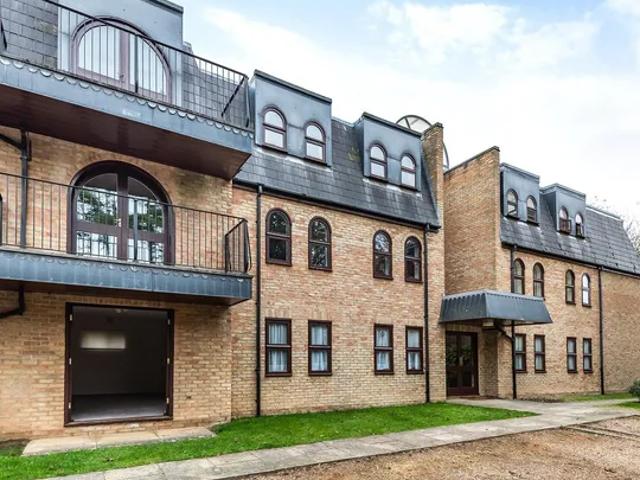 Apartment at Bury Road, West Suffolk