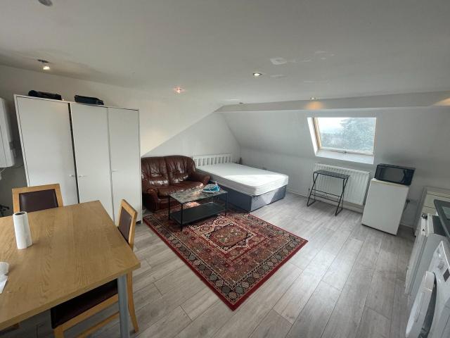 Apartment at Bury Street West, Greater London