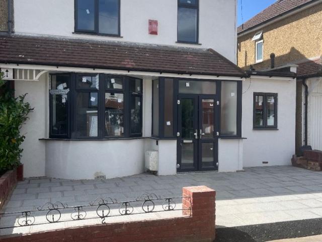 Apartment at Bushby Avenue, Broxbourne