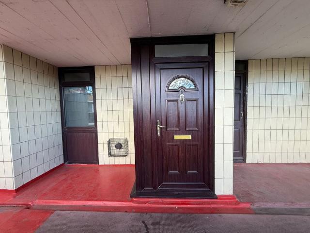 Apartment at Byland Court, Washington