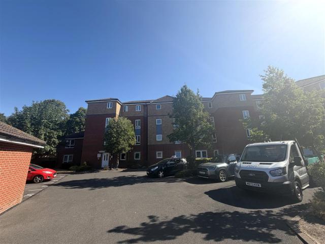 Apartment at Byron Road, Eastleigh